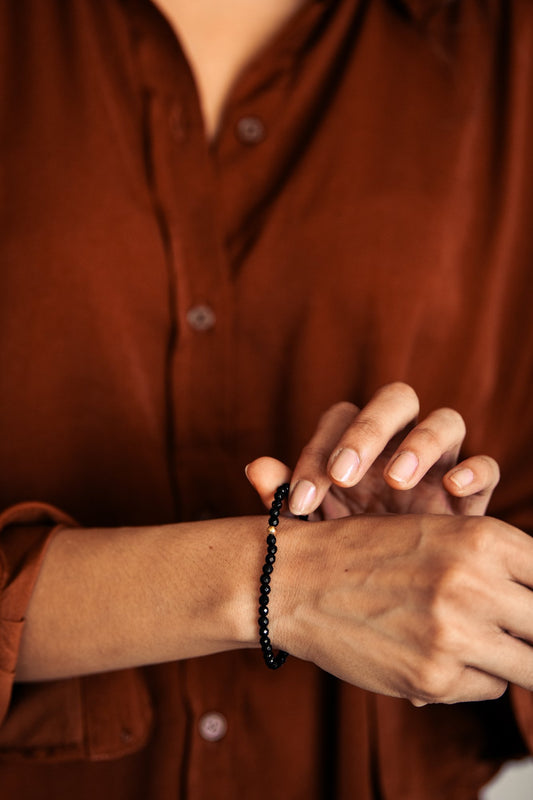 Let Go Faceted Dainty Black Onyx Gemstone Bracelet-SQ6204416